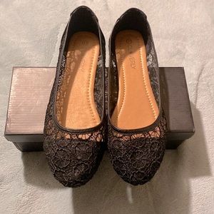 Black floral lace flats